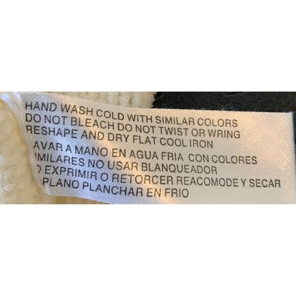 Carolyn Taylor White Long Sleeve V Neck Crochet Neckline Soft Girl Sweater Large - Picture 12 of 12